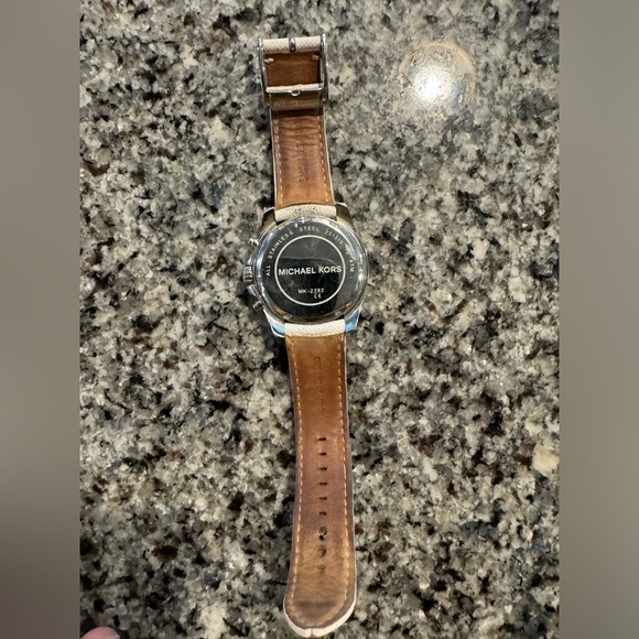Michael Kors Watch - Picture 8 of 11